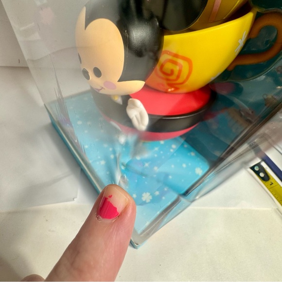 NWT. Disney WDW 50th Kingdom Of Cute Wonderground Teacups Figurine Disney Parks - Picture 10 of 11